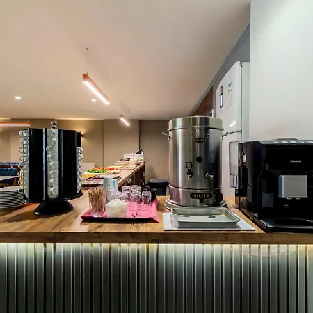 Evim Hotel