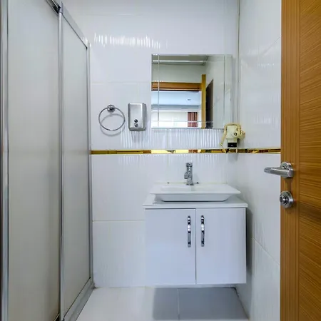 Evim Hotel 3*